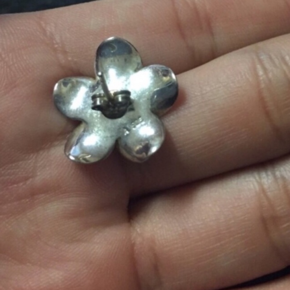 Solid Sterling silver earrings from Hawaii - Picture 3 of 3